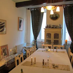 La Maison De Natasha Frühstückspension