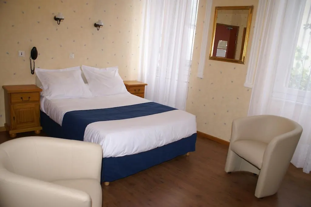 Hotel Celeste Bagnères-de-Luchon 2*,