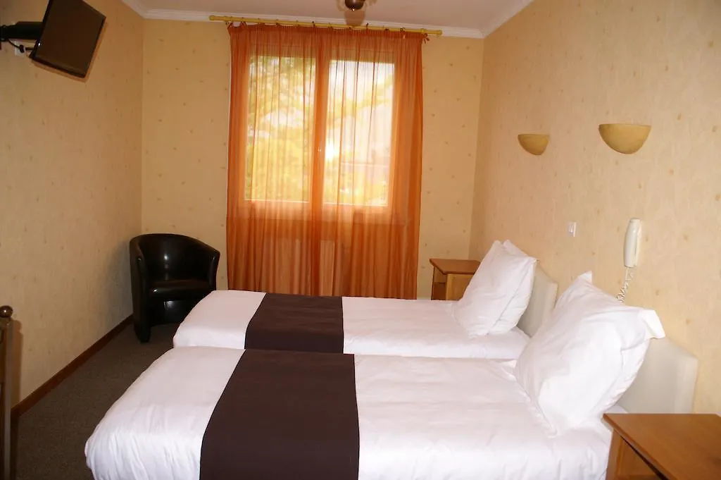 Hotel Celeste Bagnères-de-Luchon 2*,  Frankreich